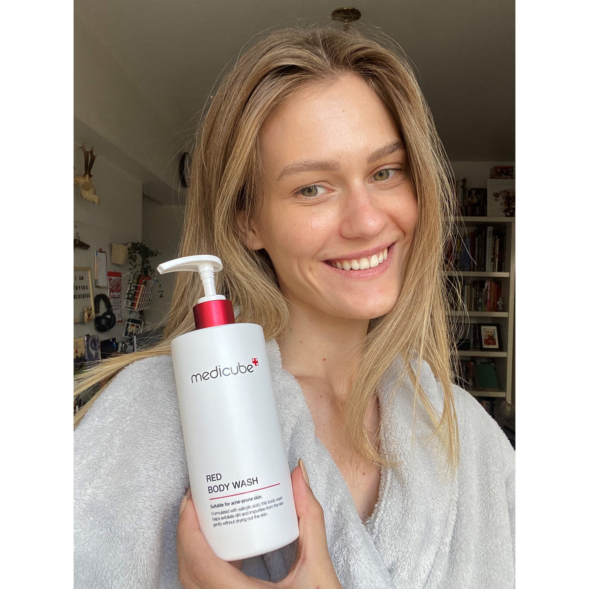 red-line-ultimate-face-and-body-care-set-j0 redbodywash_tn3_56d2342d-3584-4245-8859-53cd1e06976f.jpg